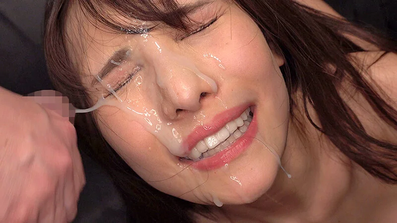 大量ぶっかけ志願 白く汚されたい変態素人妻 つばきさん